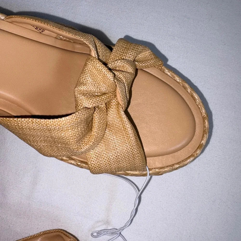 A New Day Platform Sandals 11 Tan New Woven Straw Knotted Block Heel Espadrille